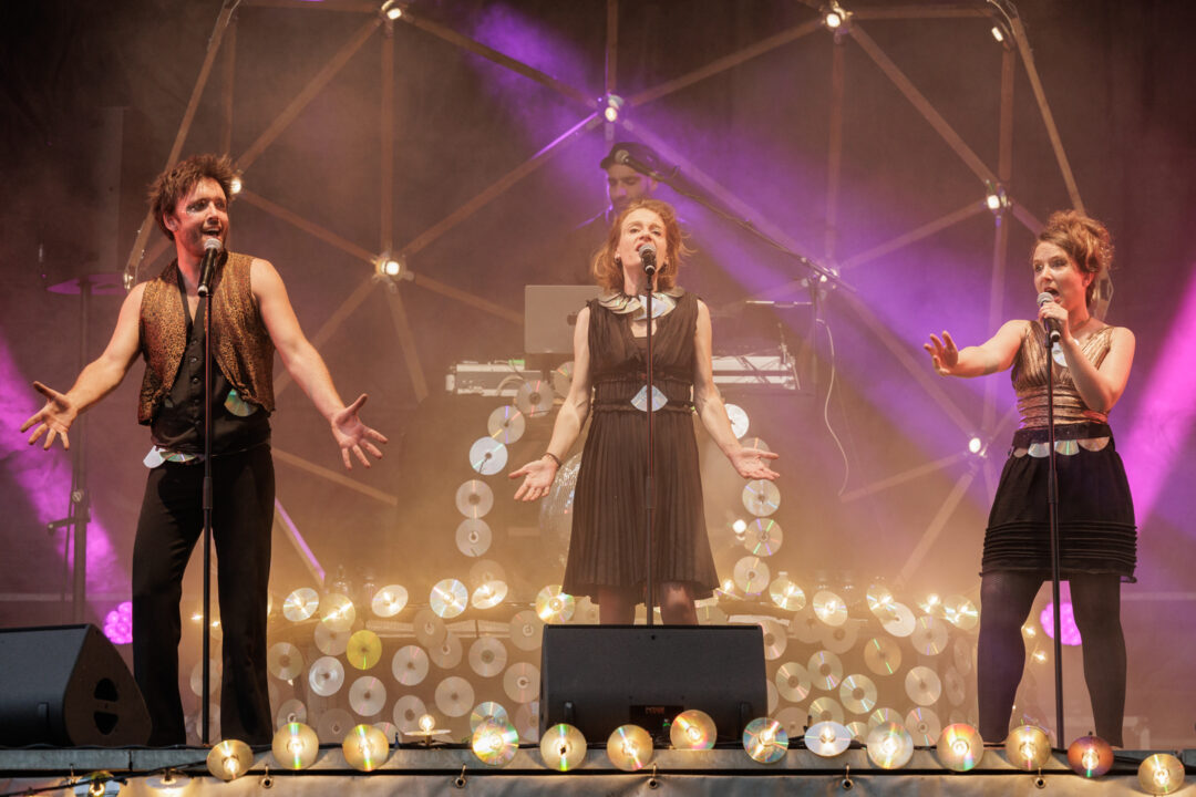 Boum participative – Le bal à facettes – Jeudi 23 avril – 20 h – Espace Léo Lagrange – Entrée libre